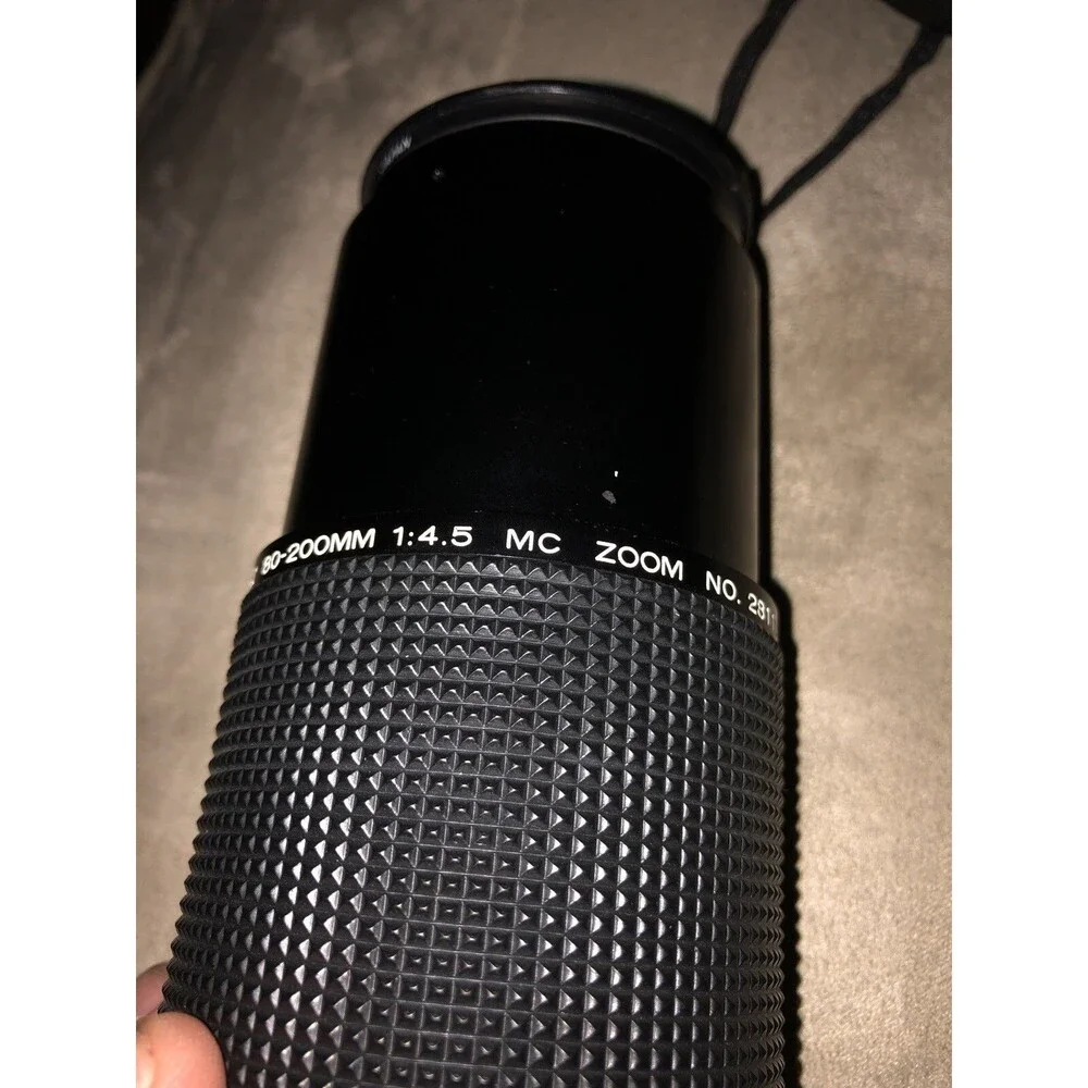 Vivitar 80-200 1:4.5 Auto Zoom Lens Complete With Case And Manual